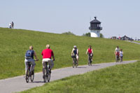 Touren-Tipps für Radfahrer in Cuxhaven führen u. a. zur „Dicken Berta“, dem Museums-Leuchtturm in Al Touren-Tipps für Radfahrer in Cuxhaven führen u. a. zur „Dicken Berta“, dem Museums-Leuchtturm in Al