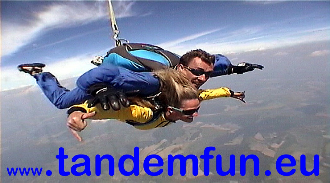 Fallschirmspringen Bayern mit Tandemfun
