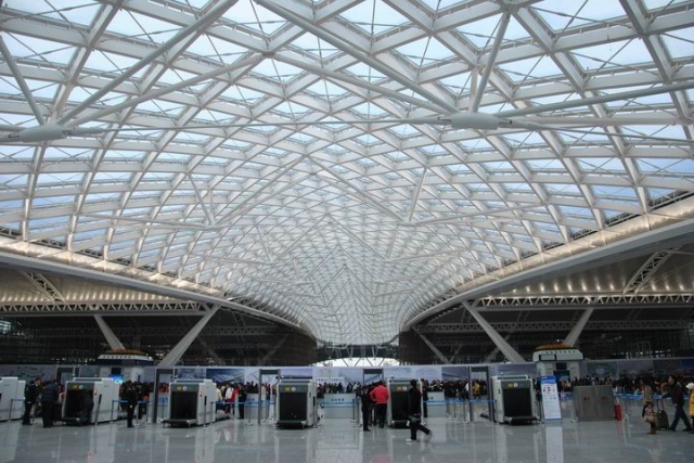 Der neue Südbahnhof in Guangzhou Der neue Südbahnhof in Guangzhou