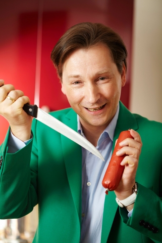 Diätassistent Sven-David Müller weiß, wieÜbergewichtige Kalorien killen können und beschreibt in sei Diätassistent Sven-David Müller weiß, wieÜbergewichtige Kalorien killen können und beschreibt in sei