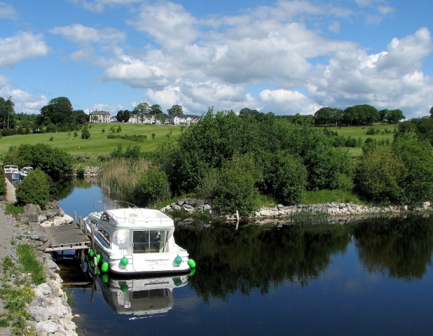 Mit dem Hausboot auf dem Shannon Mit dem Hausboot auf dem Shannon