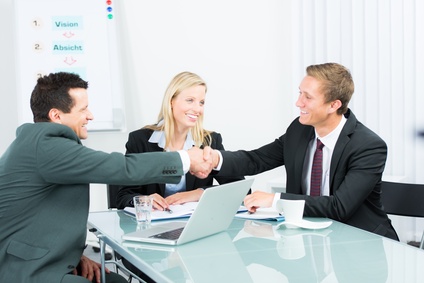 Geschafft - eine rundum überzeugende Bewerbung. (© Picture-Factory - Fotolia.com) Geschafft - eine rundum überzeugende Bewerbung. (© Picture-Factory - Fotolia.com)