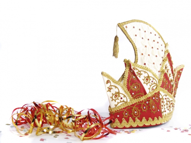 Aufmerksamkeit für brenzlige Situationen und deeskalierende Gespräche helfen, Gewalt im Karneval zu 