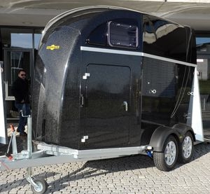 Mit-Pferden-reisen.de informiert: Neue Pferdeanhänger-Modelle bei Humbaur Mit-Pferden-reisen.de informiert: Neue Pferdeanhänger-Modelle bei Humbaur