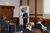 Leopold Mayrhofer, Vorstandsvorsitzender der AVS System Lift AG, stellt die Geschäftszahlen 2012 vor Leopold Mayrhofer, Vorstandsvorsitzender der AVS System Lift AG, stellt die Geschäftszahlen 2012 vor