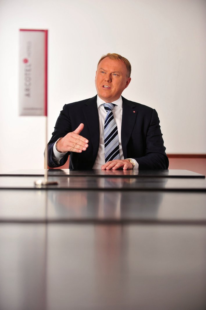 Manfred Mayer – Alleinvorstand der ARCOTEL Hotel AG