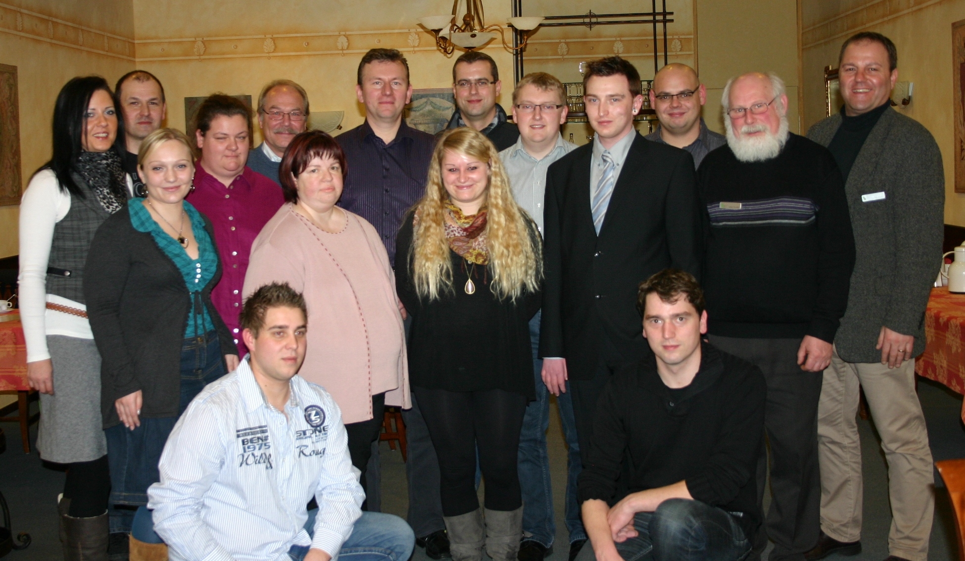 Die Kursbesten des Jahrgangs Winter 2012/2013 aus dem Berufsförderungswerk München Die Kursbesten des Jahrgangs Winter 2012/2013 aus dem Berufsförderungswerk München