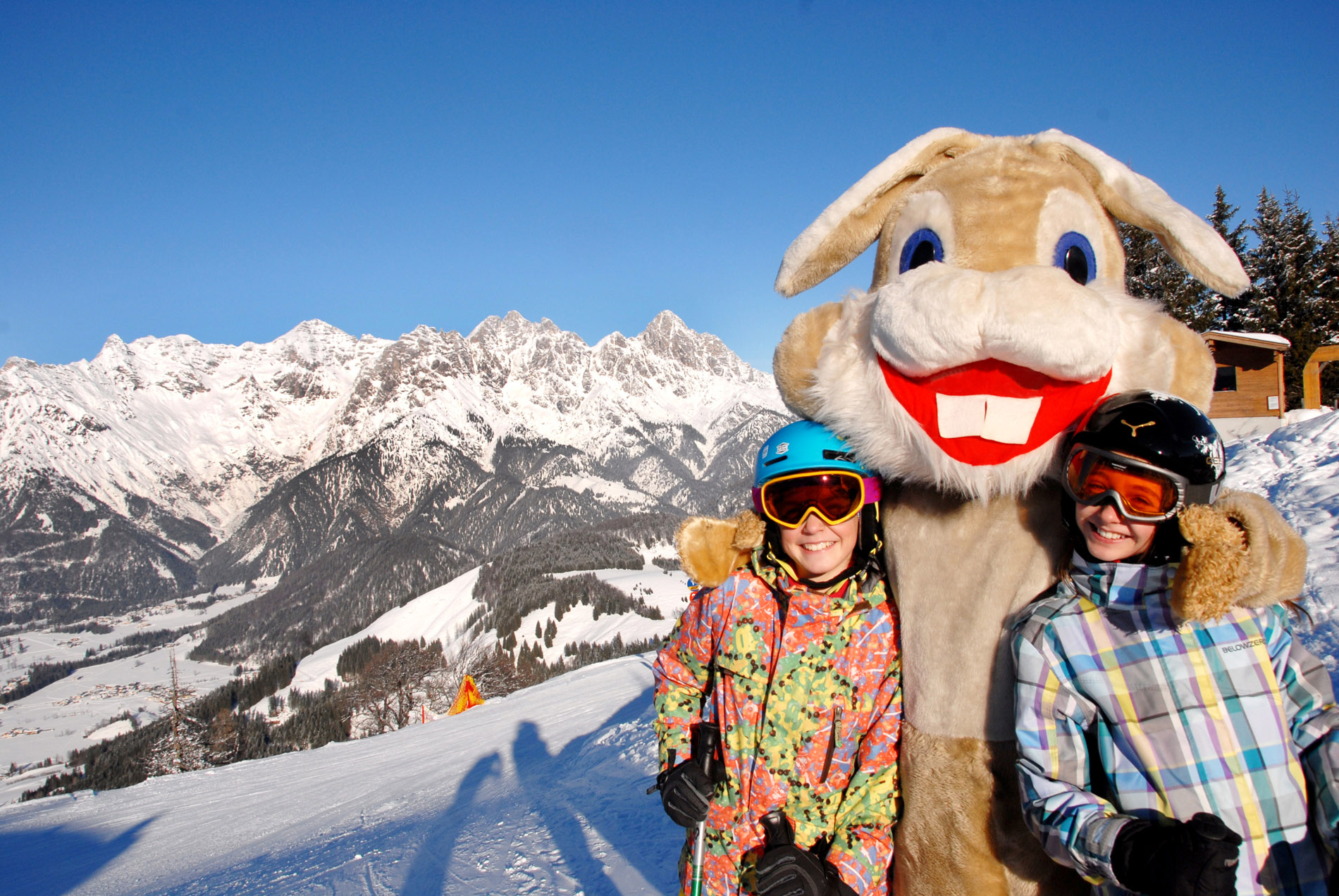 Ostern bei den Skihasen: Im Tiroler Pillerseetal liften Kinder gratis. Ostern bei den Skihasen: Im Tiroler Pillerseetal liften Kinder gratis.