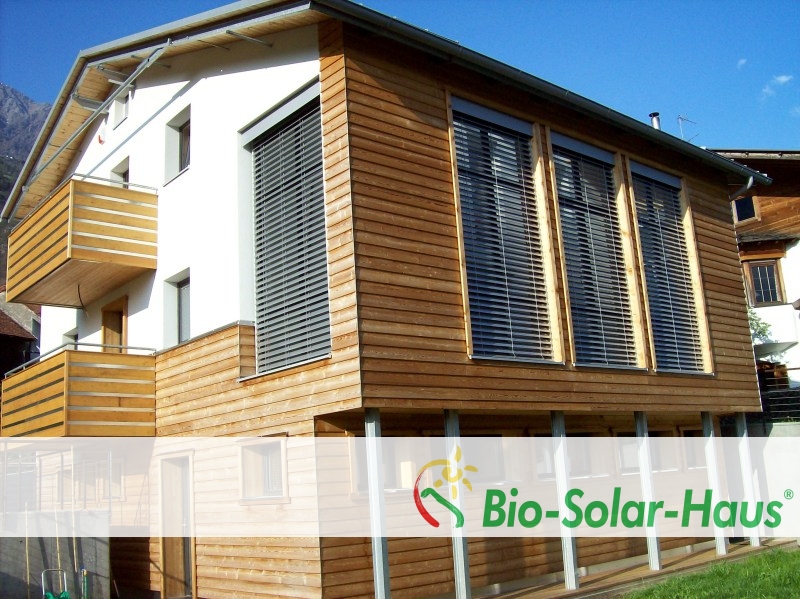 Holzhaus in Bio-Passivhaus - Bauweise (Foto: Bio-Solar-Haus GmbH) Holzhaus in Bio-Passivhaus - Bauweise (Foto: Bio-Solar-Haus GmbH)