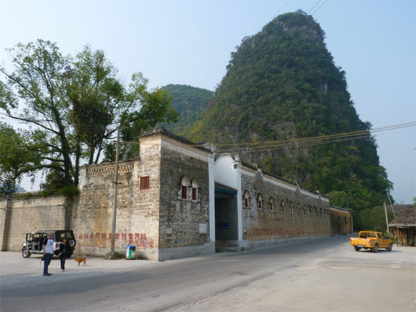 Reise durch China mit dem eigenen Auto Reise durch China mit dem eigenen Auto