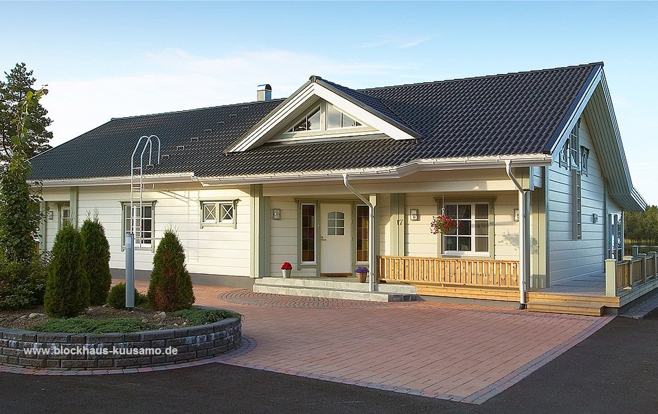 Ökologisches Blockhaus als Wohnhaus - © Kuusamo Blockhaus