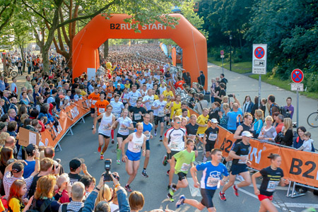 Am 6. Juni werden wieder tausende Läufer den B2RUN Dortmund angehen. Am 6. Juni werden wieder tausende Läufer den B2RUN Dortmund angehen.