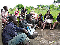 Reisen und Helfen in Afrika mit Boomerang Reisen Reisen und Helfen in Afrika mit Boomerang Reisen