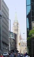 Der so genannte Regierungshügel prägt Kanadas Hauptstadt Ottawa. © ec.se GmbH Der so genannte Regierungshügel prägt Kanadas Hauptstadt Ottawa. © ec.se GmbH