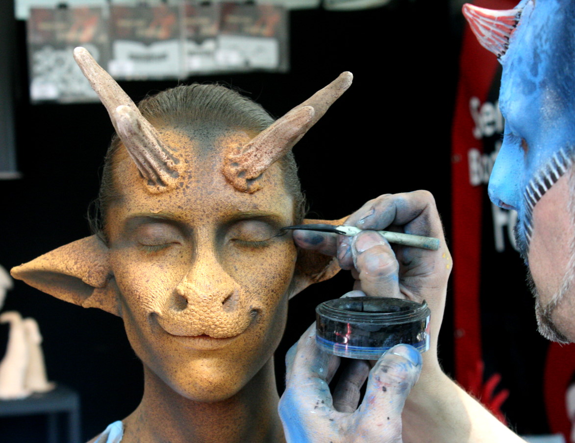 SFX MakeUp mit Senjo-Color Bodypainting Farbe und Prosthetics