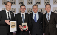v. l.: Reiner Hafen (Vorstand), Rudolf Rauch (Vorstand) Wolfgang Clement, Dietmar Beck (Marketing)