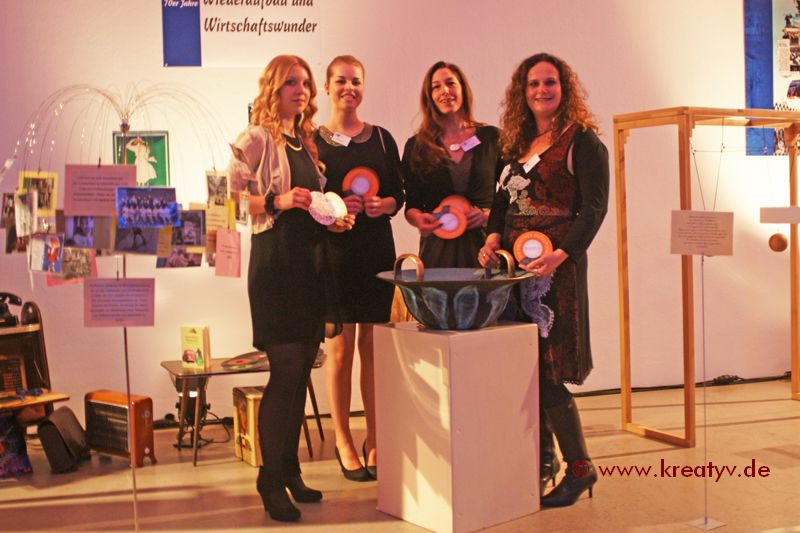 Team kreatyv bei der IHK 250 Jahr-Feier Team kreatyv bei der IHK 250 Jahr-Feier