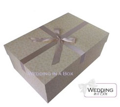 Brautkleidbox von weddinginabox.de Brautkleidbox von weddinginabox.de