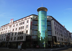 Der markante Büro-/Geschäftshauskomplex Der markante Büro-/Geschäftshauskomplex