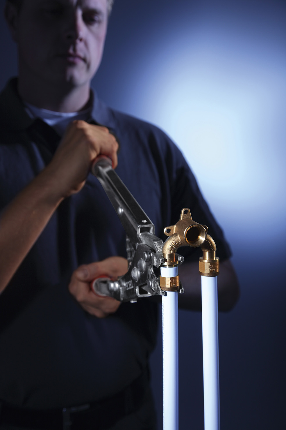 Intelligente Installationslösungen: Rotguss, Messing und PPSU für unterschiedliche Anwendungen. Intelligente Installationslösungen: Rotguss, Messing und PPSU für unterschiedliche Anwendungen.