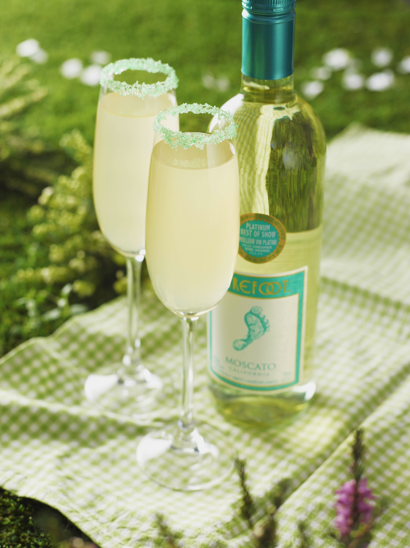 Barefoot_Happy Bride Cocktail mit Moscato Barefoot_Happy Bride Cocktail mit Moscato