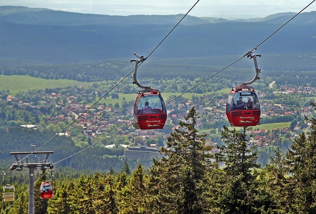 Atemberaubende Blicke in der Wurmberg-Seilbahn im Harz