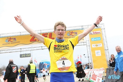 Sieger des 10. Freiburg Marathons: Ulrich Benz Sieger des 10. Freiburg Marathons: Ulrich Benz