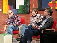 Das Podium beim Polit-Café mit der Jugenddorfleitung (Bild: wort.laut). Das Podium beim Polit-Café mit der Jugenddorfleitung (Bild: wort.laut).