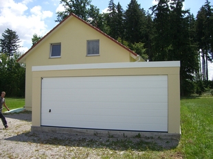Solide Garagen aus Blech mit Montage und 10 Jahren Gewährleistung  auf die Blechgarage