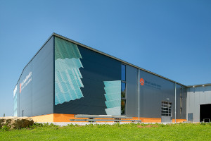 Trapezbleche aus Aluminium und Stahl - Profilbleche für Wand und Dach