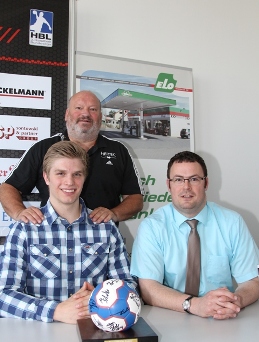 (Foto: hl-studios, Erlangen): Marc Blockus, Karsten Reichl (Kempe GmbH), dahinter Frank Bergemann (Foto: hl-studios, Erlangen): Marc Blockus, Karsten Reichl (Kempe GmbH), dahinter Frank Bergemann