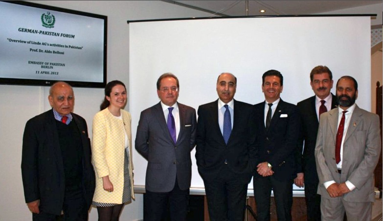 Dr. Chaudhry, Mrs. Poetis, Prof.Dr. Belloni, H.E Ambassador Basit, Dr. Poetis, Mr. Eckel, Ali Asghar Dr. Chaudhry, Mrs. Poetis, Prof.Dr. Belloni, H.E Ambassador Basit, Dr. Poetis, Mr. Eckel, Ali Asghar