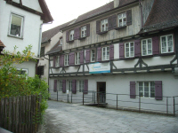 Cellulose-Innendämmungen passen zu traditionellen Baustoffen.