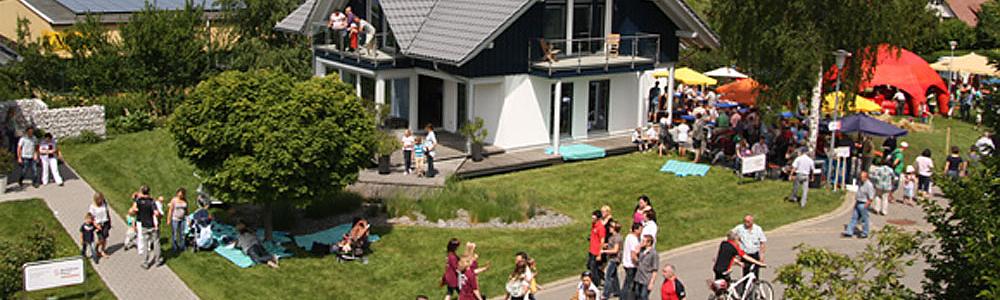 Entspannte Atmosphäre beim Tag der offenen Tür der SchwörerHaus KG (Bild: gateone GmbH) Entspannte Atmosphäre beim Tag der offenen Tür der SchwörerHaus KG (Bild: gateone GmbH)