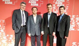 Dr. Pirmin Schwander, Volker Schäfer, Jörg Brechlin und Werner Gartenmann (von links) Dr. Pirmin Schwander, Volker Schäfer, Jörg Brechlin und Werner Gartenmann (von links)