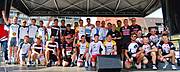 Radfahrer der unterschiedlichen Teams mit Dr. Dr. Carlheinz Müller v. ZKRD (hintere Reihe, 7.v.r.)