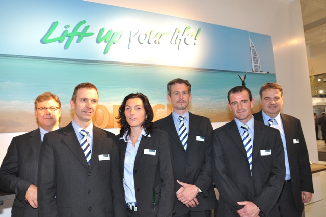 Kesseböhmer Ergonomietechnik-Chef O.Spahn (Foto re.) und Team sind zufrieden mit interzum-Auftritt Kesseböhmer Ergonomietechnik-Chef O.Spahn (Foto re.) und Team sind zufrieden mit interzum-Auftritt