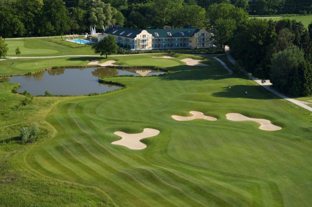 Die European Challenge Tour wird auf dem Beckenbauer Golf Course in Europas größtem Golf- & Quellnes