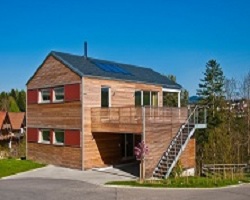 Ein Klimaschutz-Haus mit 40 Tonnen CO2-Guthaben und nachhaltiger Bio-Dämmung, welche nach Nutzung de Ein Klimaschutz-Haus mit 40 Tonnen CO2-Guthaben und nachhaltiger Bio-Dämmung, welche nach Nutzung de