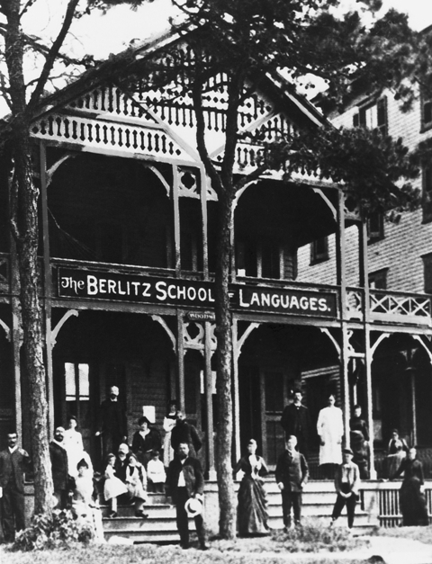 Die erste Berlitz-Sprachschule eröffnete im Jahr 1878 Die erste Berlitz-Sprachschule eröffnete im Jahr 1878