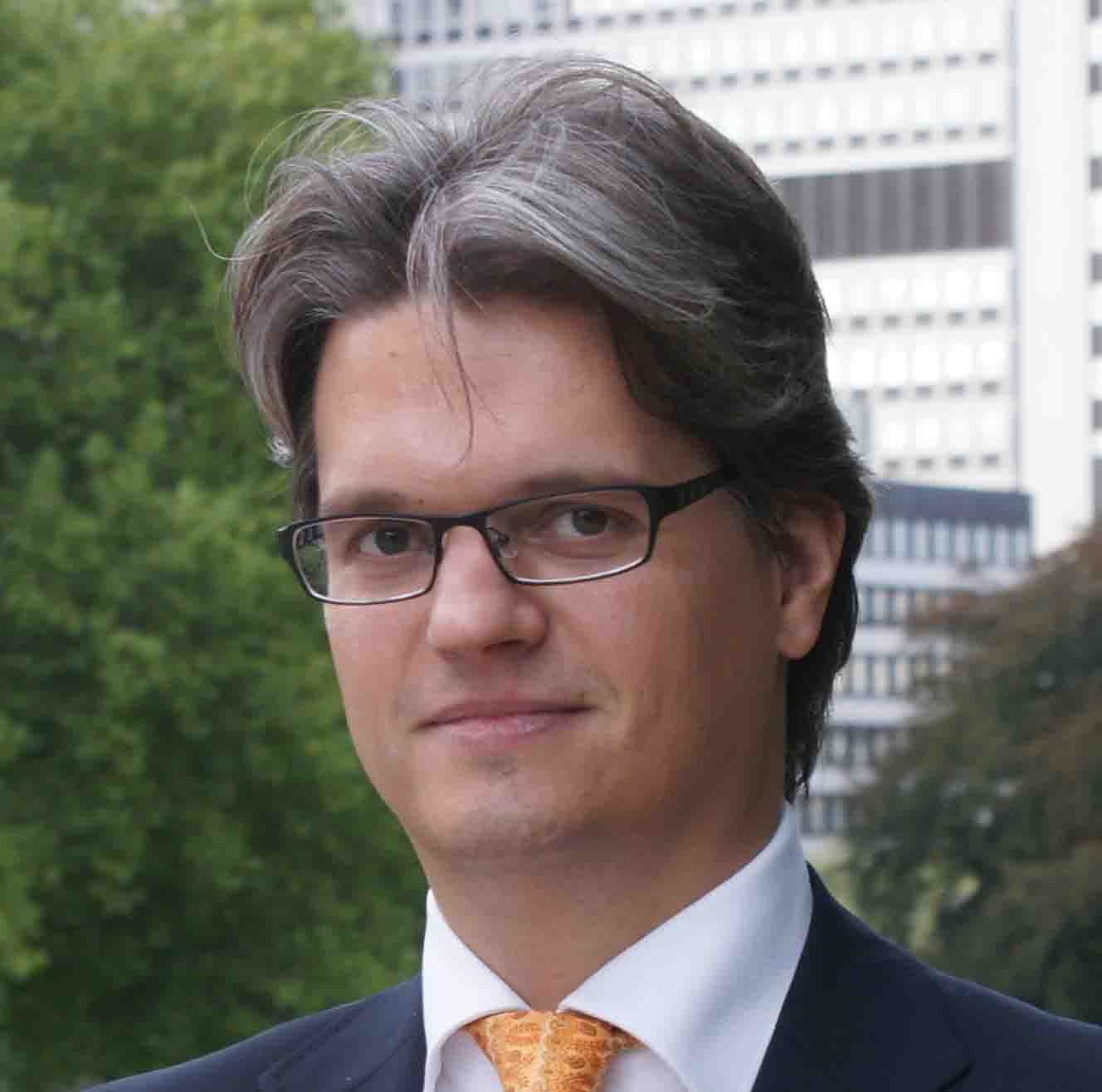 RA Dr. Oliver K.-F. Klug RA Dr. Oliver K.-F. Klug
