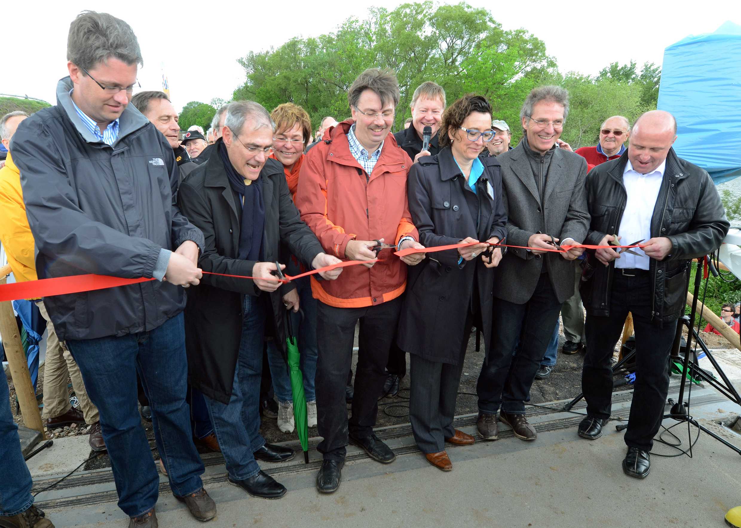 Eröffnung der neuen Brücke am Pfingstmontag