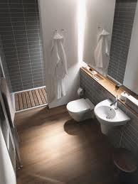 Badezimmermöbel