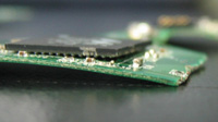 Mögliche Datenverlustursache: Gebrochene Leiterplatte einer SSD