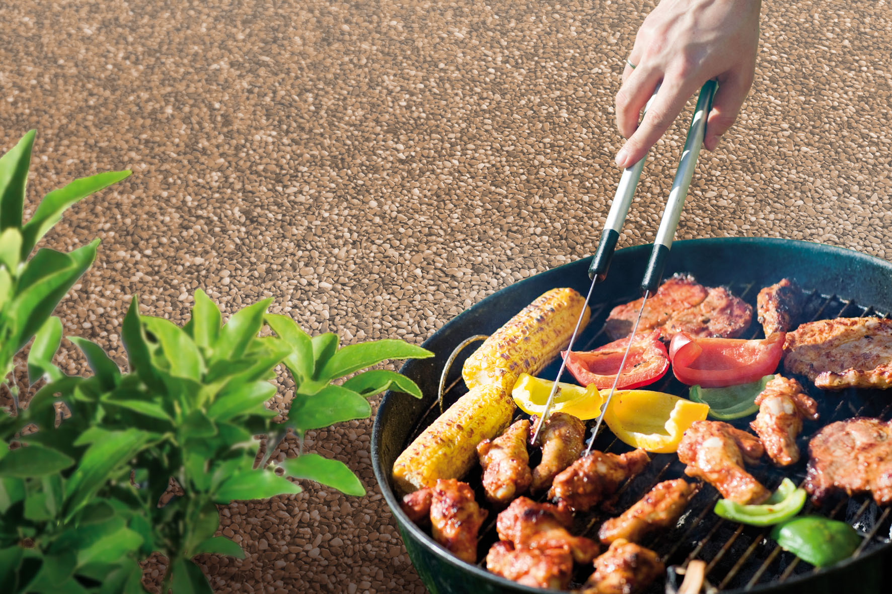 Mit einer großangelegten Grillkampagne informiert Triflexüber hochwertige Balkonsanierung. Mit einer großangelegten Grillkampagne informiert Triflexüber hochwertige Balkonsanierung.