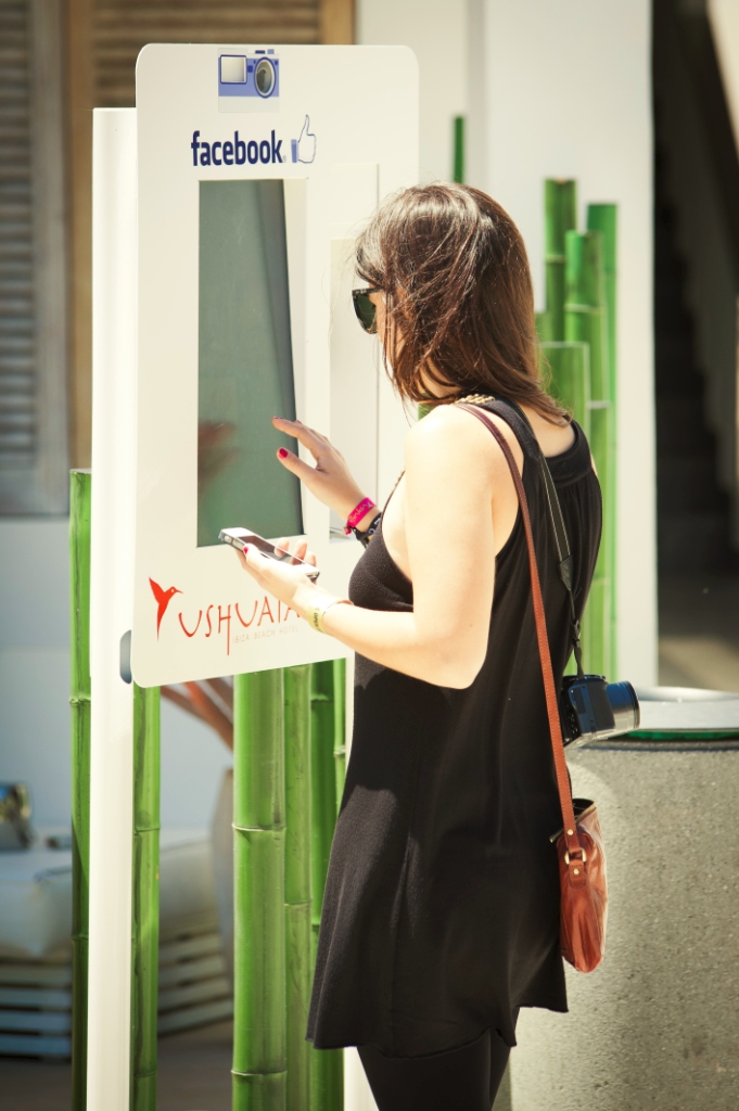 neue Facebook-Station im Ushuaia Ibiza Beach Hotel neue Facebook-Station im Ushuaia Ibiza Beach Hotel