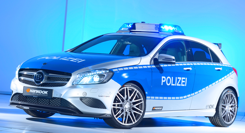 Das TUNE IT! SAFE!-Polizeifahrzeug: BRABUS B25 auf Basis eines Mercedes-Benz A 250 BlueEFFICIENCY Das TUNE IT! SAFE!-Polizeifahrzeug: BRABUS B25 auf Basis eines Mercedes-Benz A 250 BlueEFFICIENCY