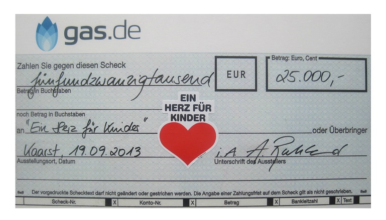 Scheck der gas.de Versorgungsgesellschaft mbH an “Ein Herz für Kinder“
