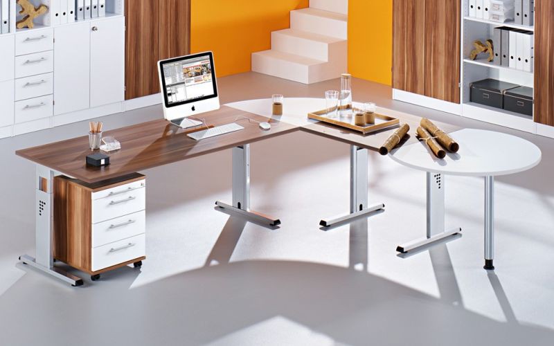 Eckschreibtische ermöglichen effektives Arbeiten