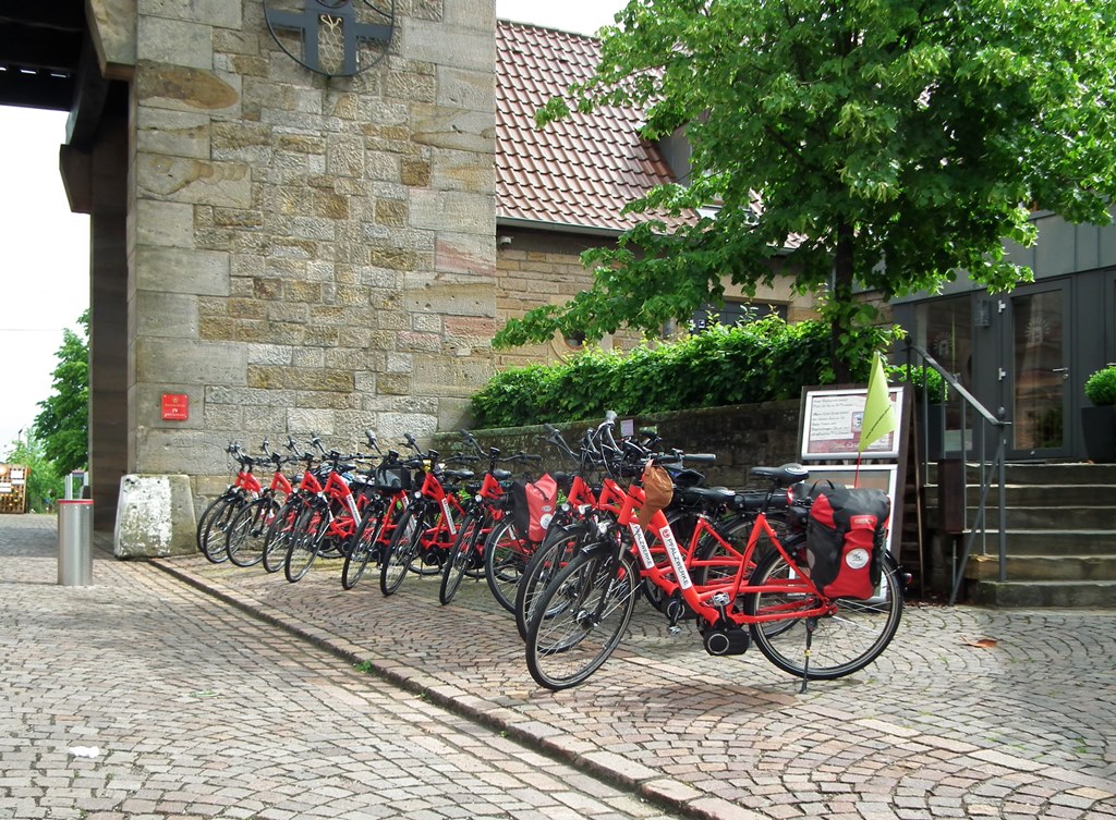Gruppenevents mitüber Hundert Pedelecs bietet genussradeln-pfalz an Gruppenevents mitüber Hundert Pedelecs bietet genussradeln-pfalz an